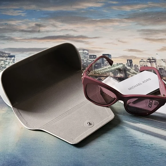 Michael Kors Purple Cat-Eye Sunglasses ✨️New Case Included✨️ - Picture 8 of 16